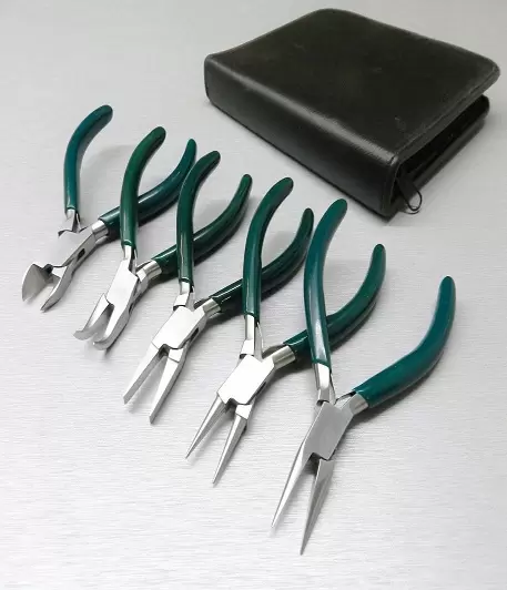 jewellery-tools-scissors-800889-1737999760
